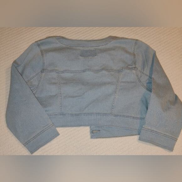 Torrid NWT Collarless Cropped Denim Jacket Size M/L - Picture 7 of 7